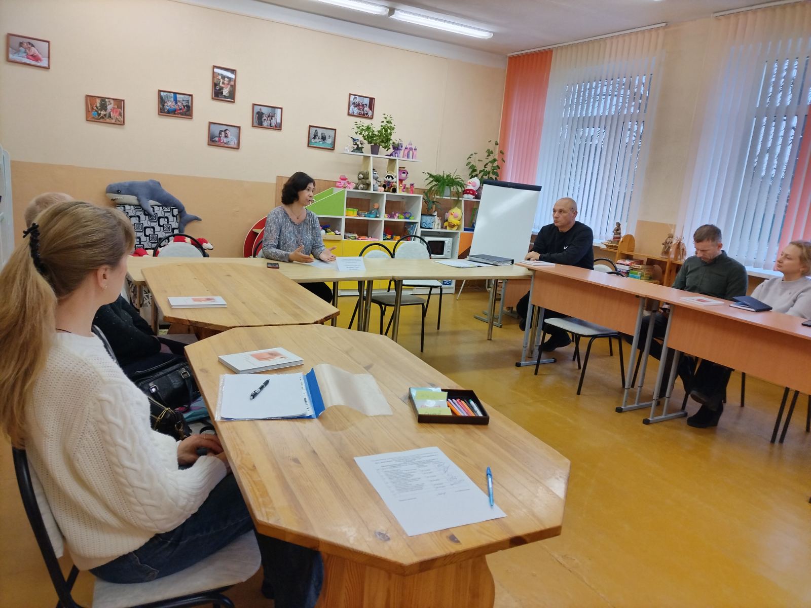 Занятие с кандидатами в усыновители города Могилева