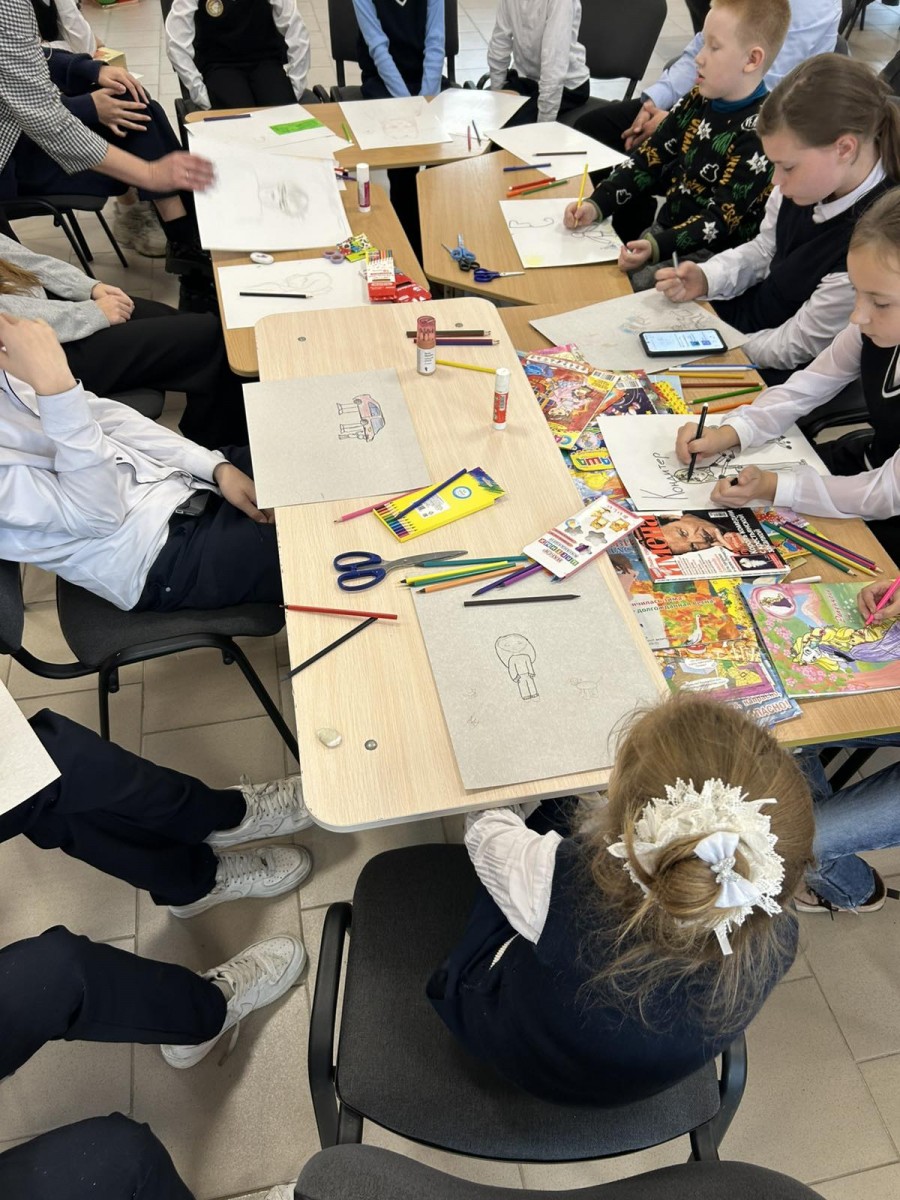 31 октября на базе государственного учреждения образования «Социально-педагогический центр Октябрьского района г. Витебска» прошел мастер-класс с элементами арт-терапии для детей из приемных семей на тему: «Формирование позитивной самооценки, чувства увер